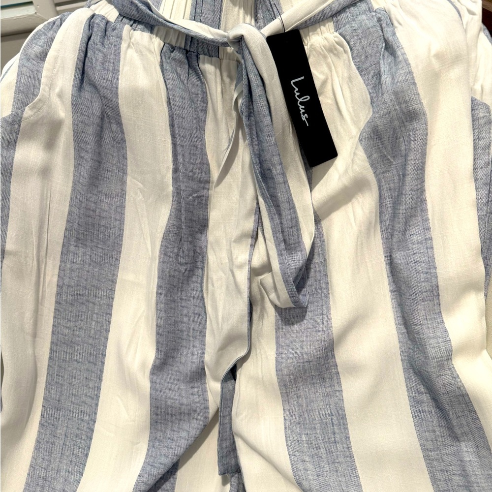 Perfect spring/summer pants. Tags still on never worn.